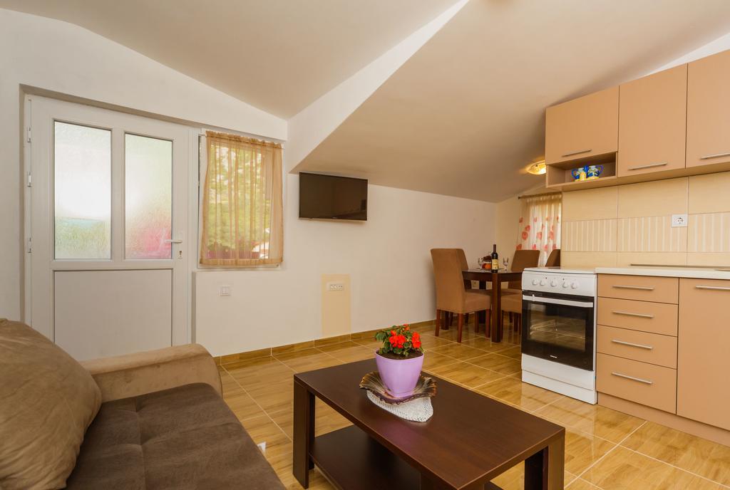 Paradise Bay Apartments Kotor Exterior photo
