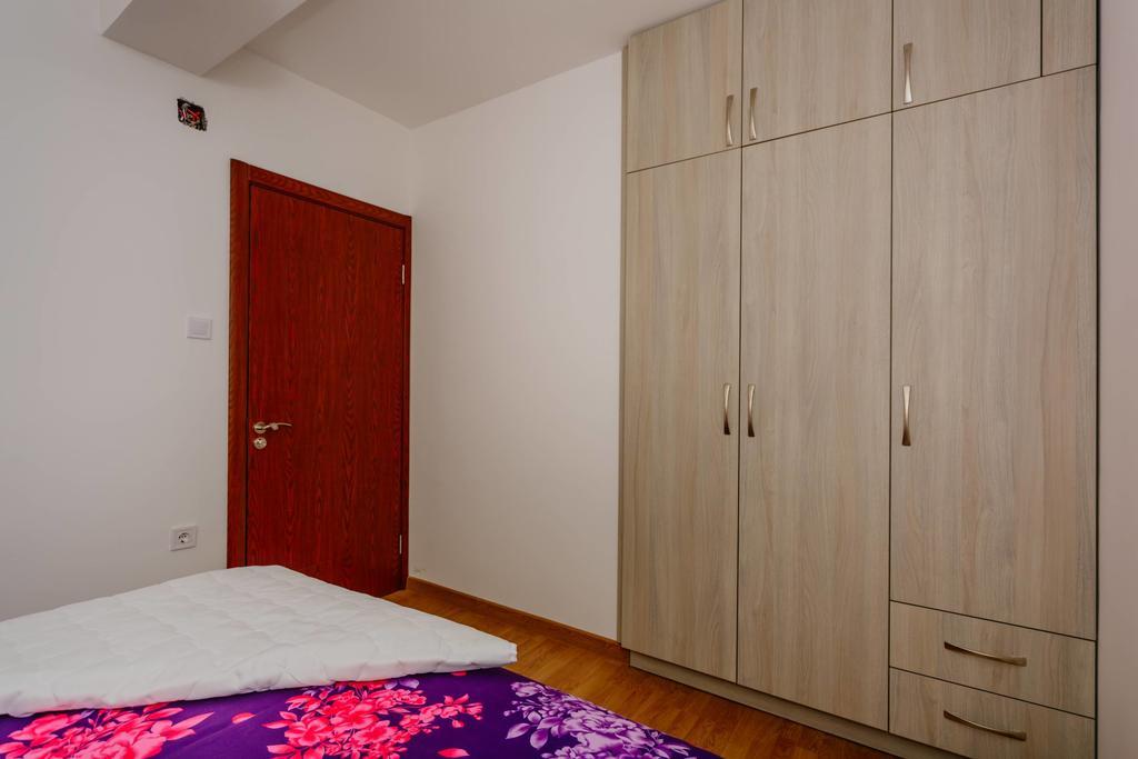 Paradise Bay Apartments Kotor Exterior photo