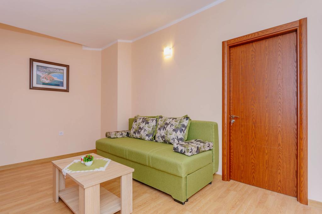 Paradise Bay Apartments Kotor Exterior photo